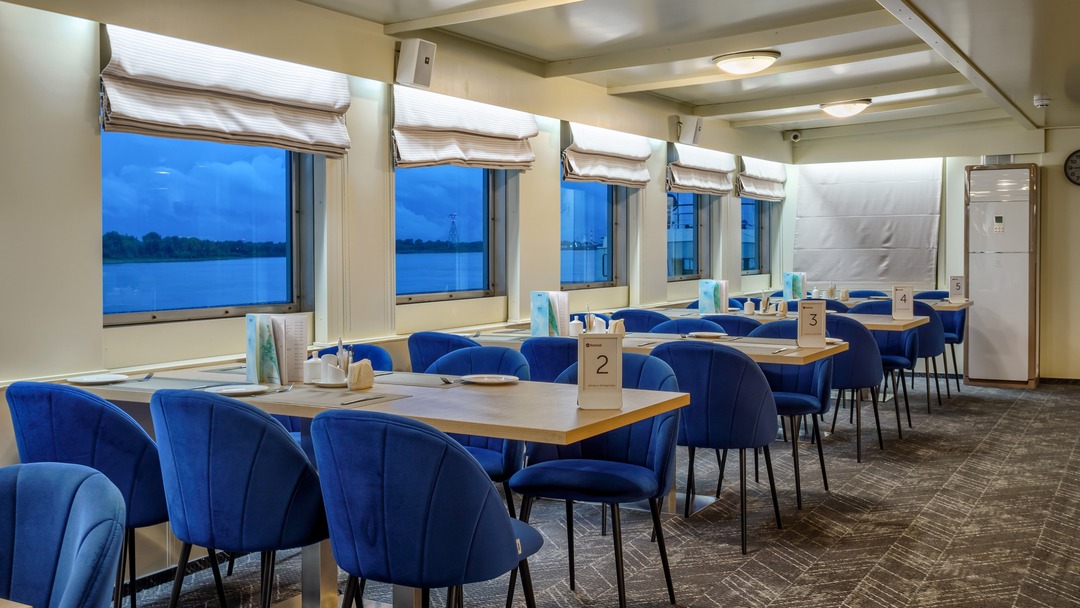 Бар-ресторан «Нева»