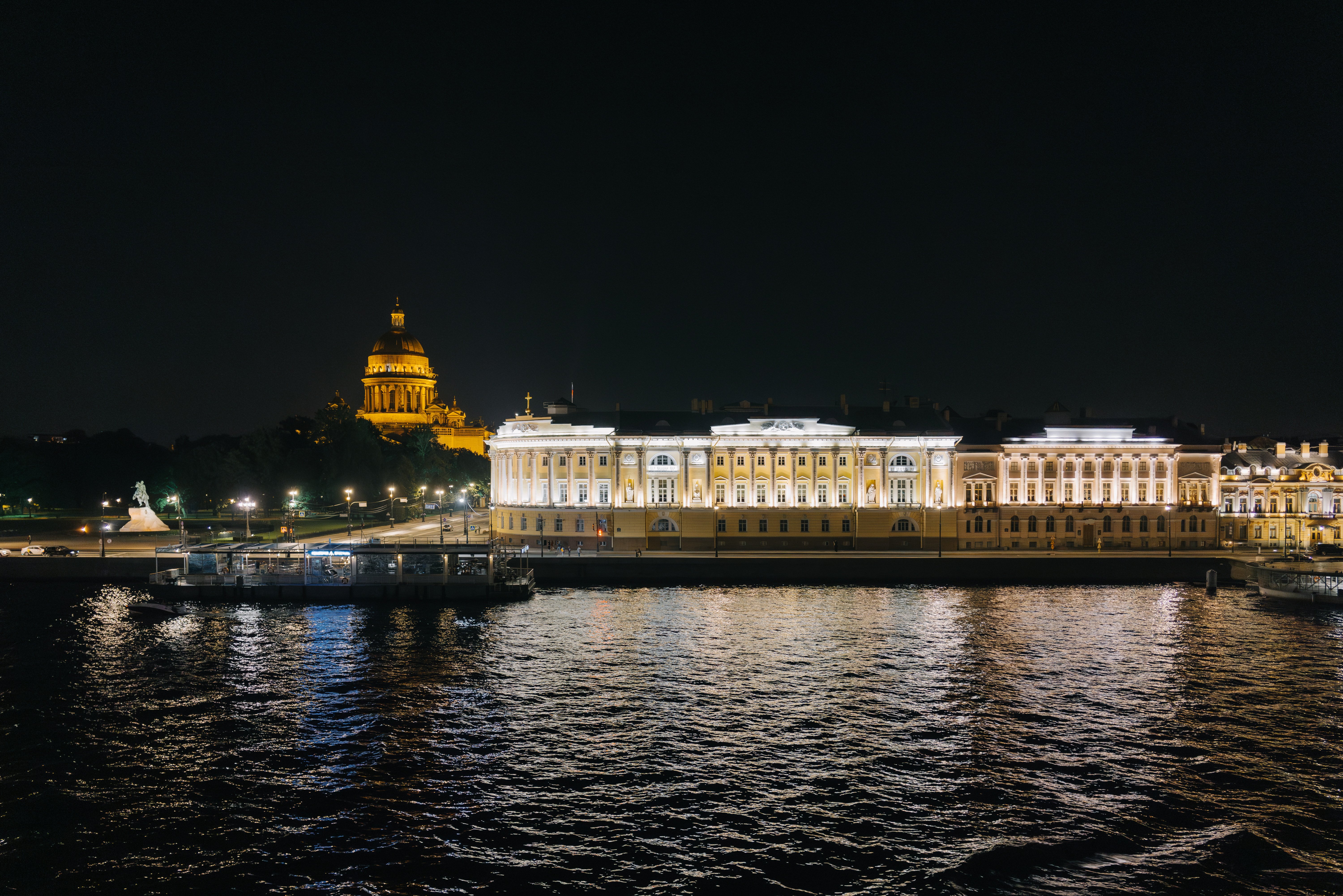Круизы из Санкт-Петербурга (проспект Обуховской Обороны) на 17 дней
