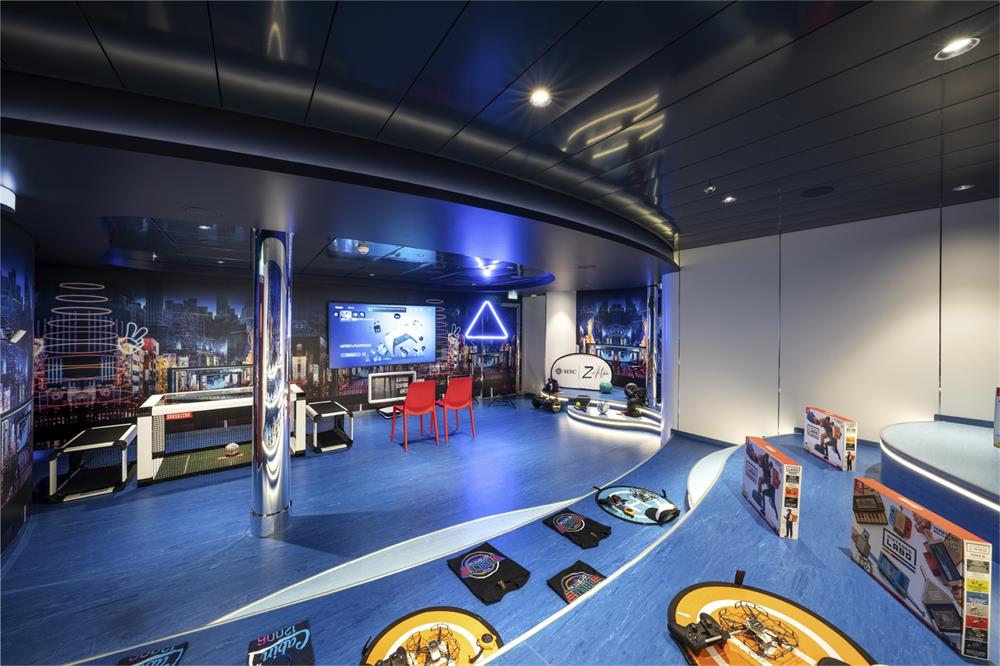 Клуб для подростков от 15 до 17 лет 