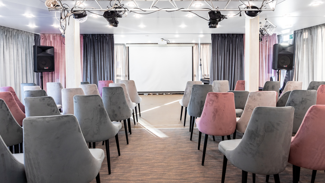 Концертный зал