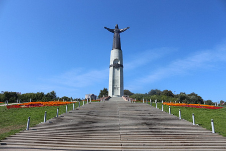 Край ста тысяч песен Край ста тысяч песен