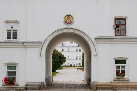 Святые обители Святые обители
