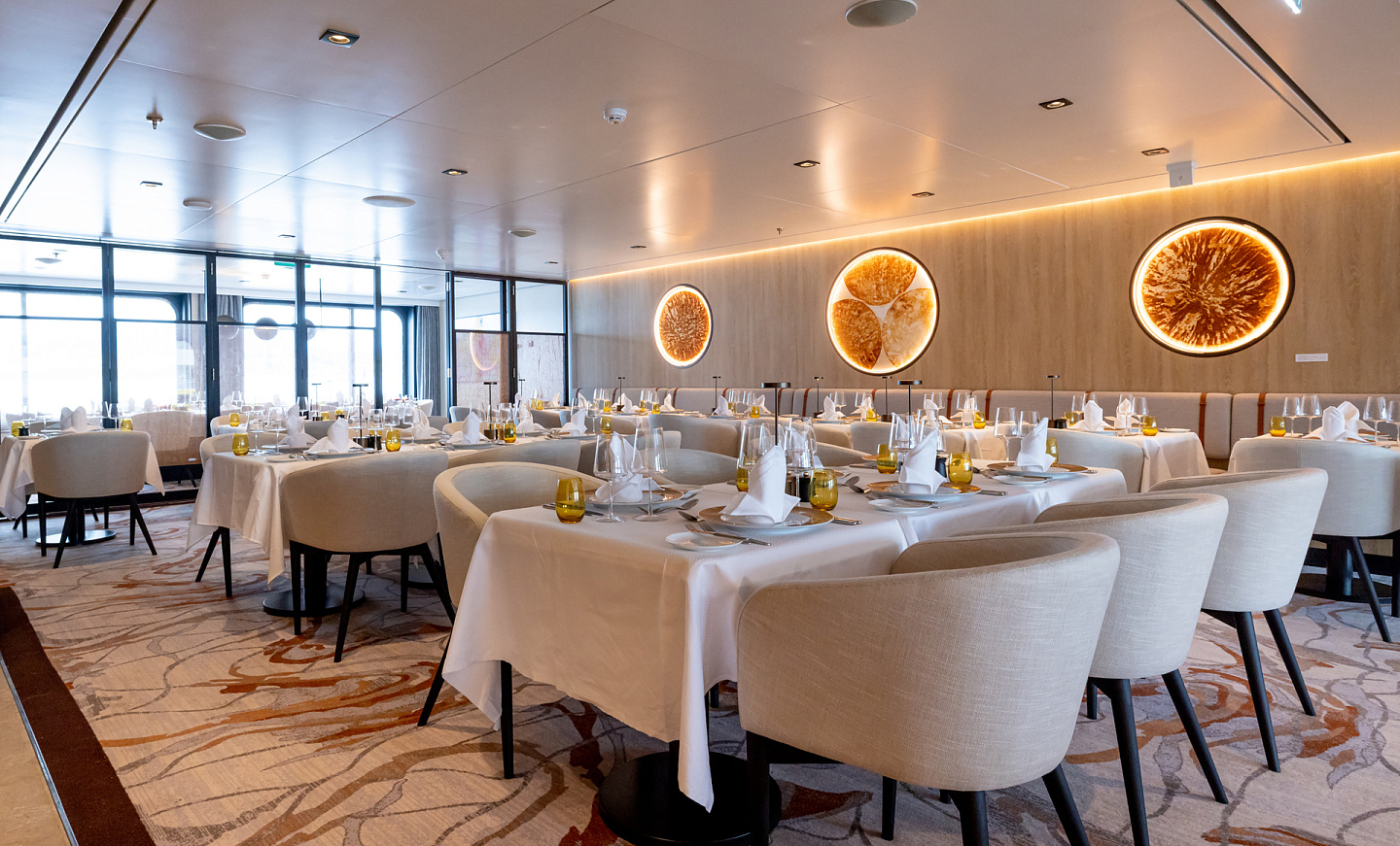 Ресторан Swan