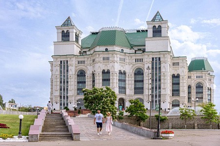 В край "каспийской розы"