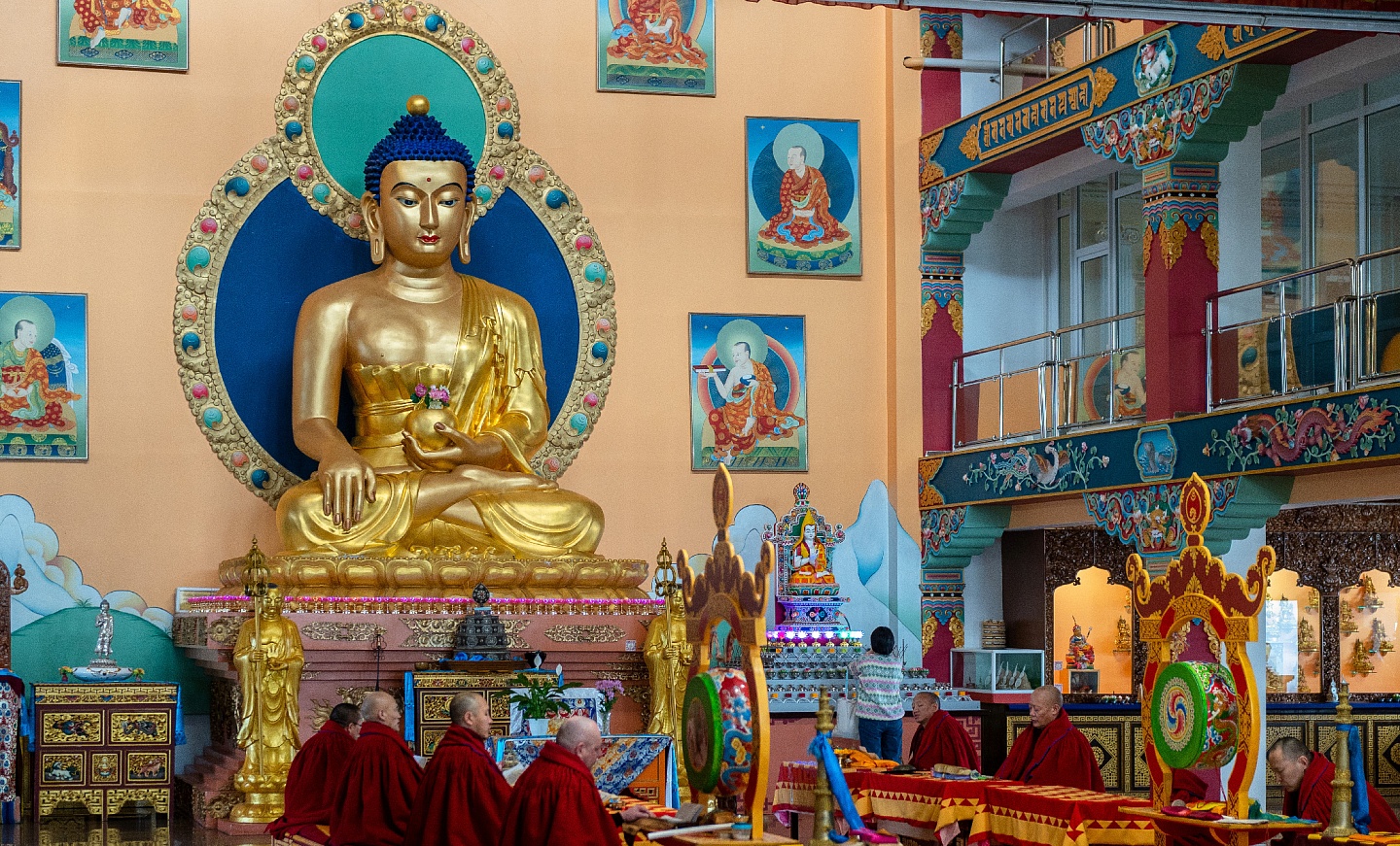 Знакомство с буддизмом и «старой верой»