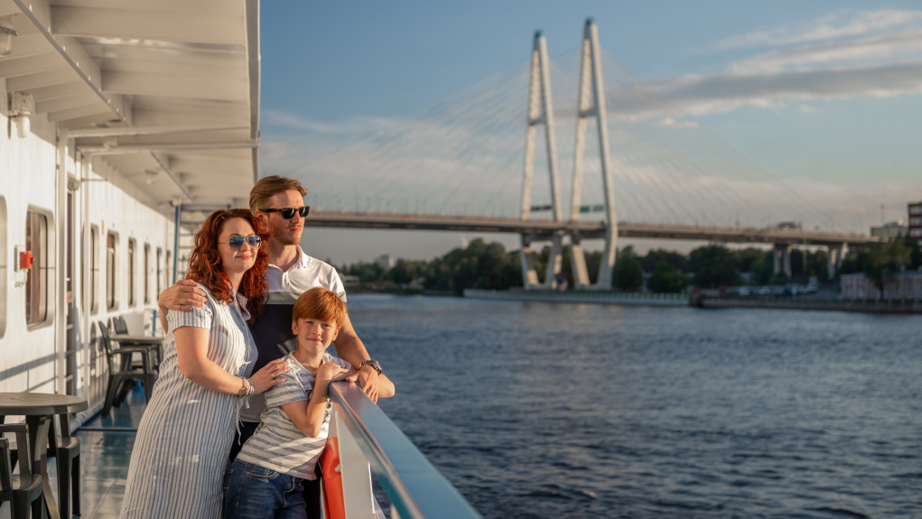 Расписание развода мостов в Санкт-Петербурге на 2025 год