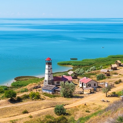 ТОП-20 направлений для отдыха в России в августе 2025