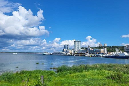 Край ста тысяч песен Край ста тысяч песен